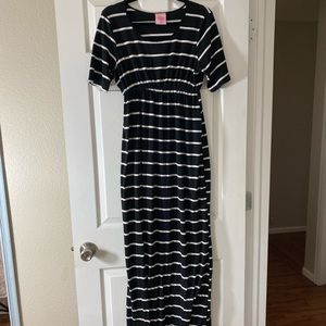 Maternity maxi dress